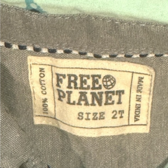 Free Planet - Dinosaur Print Kids Shirt - Light Blueish Green boys 2T - Picture 4 of 4